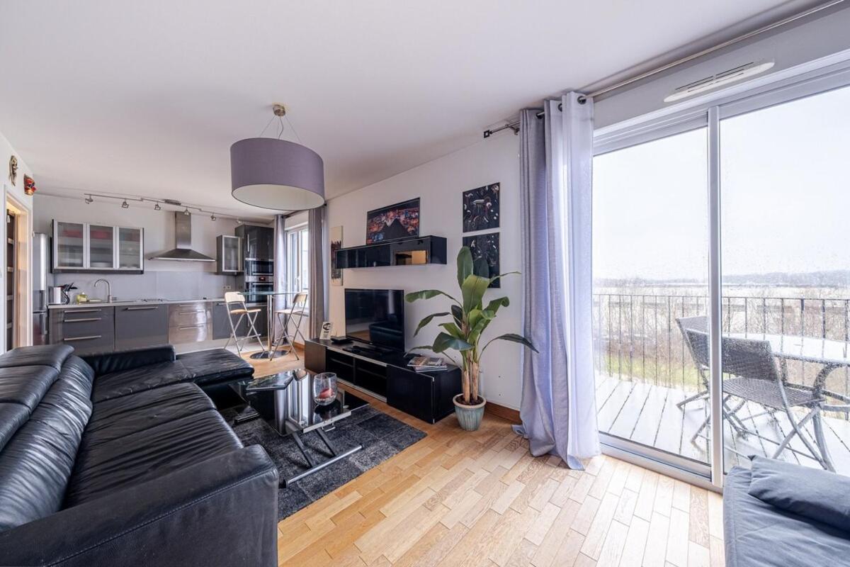 Disney Manhattan Apartment Монтеврен Екстериор снимка
